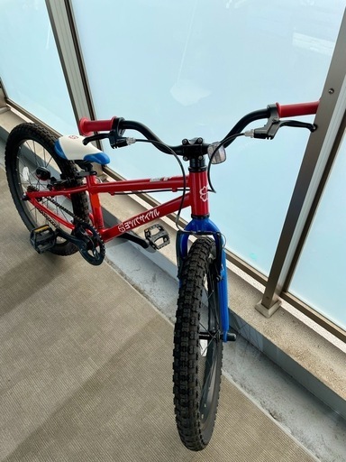 なつきんぐ【20インチ】　ヨツバサイクル ヒーローレッド　子供用自転車 51zJir9CW6L.jpg_BO30,255,255,