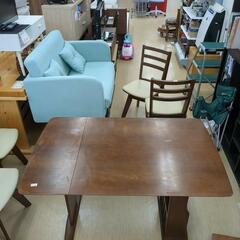 ニトリ　ダイニングテーブル 　伸縮テーブル　キズ・使用感　格安販売【こちらは店舗です。浜村鹿野温泉ICから3分 買取本舗 宮本リサイクル 営業時間9～19時 定休日水曜のみ←連絡できませんm(_ _)m】の画像