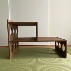 ホットカーペット ミニと木製棚の画像