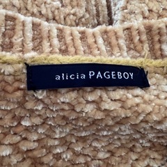 alicia PAGEBOYケーブルニットセーター Fサイズの画像