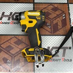 値下げしました！【中古】マキタ Makita TD173DGXFY 充電式インパクトドライバ 18V バッテリ×2・充電器付きの画像