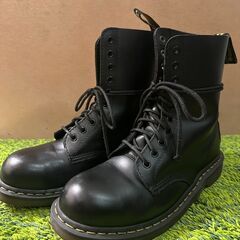 Dr.martens 10ホール 黒 UK8 26.5㎝の画像