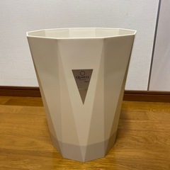 鉢カバー　スノコ付き　プラスチック製