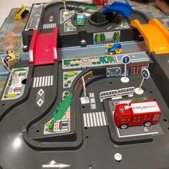 トミカおでかけ立体マップ　ミニカー　セットの画像
