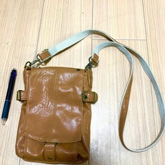 ショルダーバッグ　バッグ　かばん　本皮