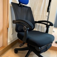 オフィスチェアーの画像