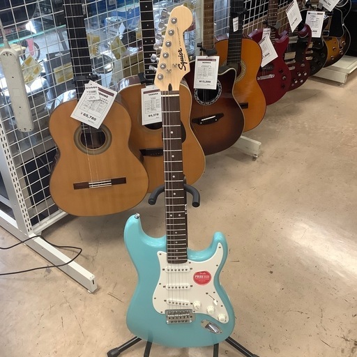 エレキギターSquier by Fender Bullet Stratocaster HY Tropical Turquoise