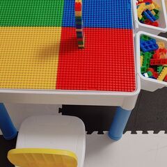 ドンキで購入したブロック付き　机と椅子のセット　机は裏返し可能