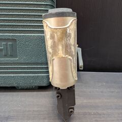 【値下げ特価品】【中古】日立工機　ピン釘打機　NP35A　ケース＋本体【ハンズクラフト熊本けやき通り店】【引き取り限定】の画像
