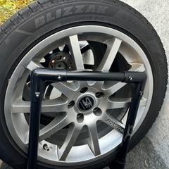 スタッドレスタイヤホイール4本セット（BRIDGESTONE ブリザック VRX3）（225/45R18）（残溝：8mm〜9mm）の画像