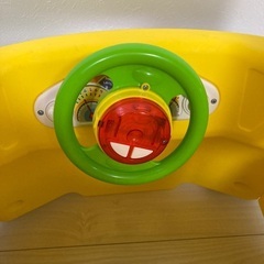 すべり台バスケットゴール付きスクールバス の画像