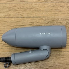 SALONIA ドライヤー　コードレス掃除機　セットの画像