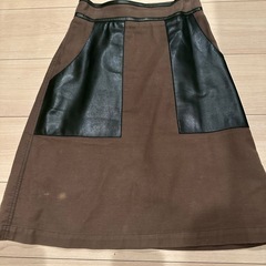 AERON 本革　レザー　スカート　グリーンオリーブ　アーロン