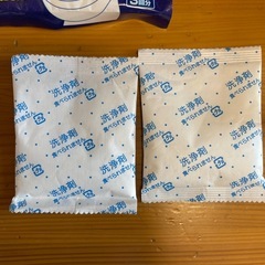 トイレタンク洗浄剤とトイレスタンプの画像