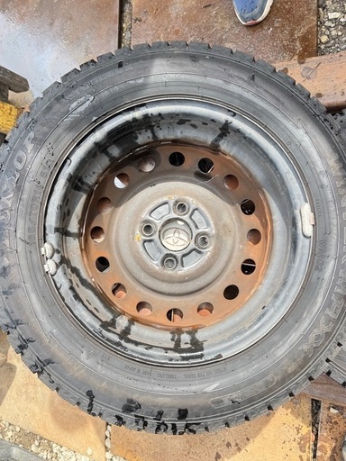 トヨタ純正 鉄ホイール 165／70R 14 DUNLOP 24年10週目