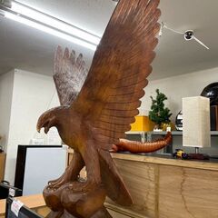 木彫りの鷹　No.1843　オブジェ　インテリア　【リサイクルショップどりーむ荒田店】の画像