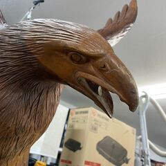 木彫りの鷹　No.1843　オブジェ　インテリア　【リサイクルショップどりーむ荒田店】の画像
