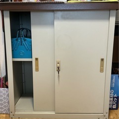 【決まりました】山善小型物置　スチール収納庫　ガーデン　ロータイプの画像