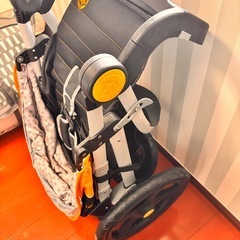 新品未使用ベビーカーJeep Unlimited Range Joggerの画像