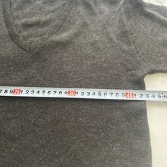 スクールセーター　濃いグレーVネック ニットセーター 160 中学生の画像