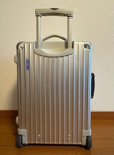 ②ふたつ目　RIMOWAクラシックフライト976.52 2輪スーツケース2号