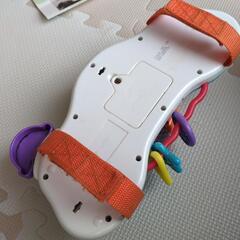 ベビーカーにつけて遊べる玩具の画像