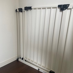 ベビーゲート、ペットゲート