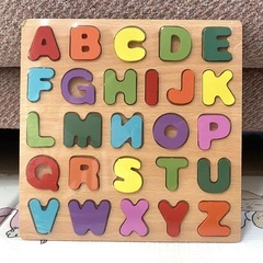 【新品未使用】モンテッソーリ　木製知育パズル 英語アルファベット 数字 形 の画像