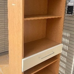 引出し付き本棚（横60cm 高さ176cm 奥行き27cm）