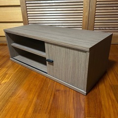 テレビボードの画像