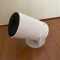 部屋用プロジェクター