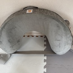 エルゴ　授乳クッション