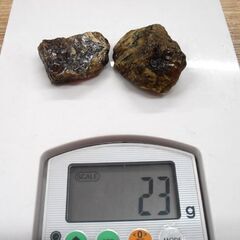 琥珀 鉱石 原石 岩手県久慈産 久慈琥珀 2個セット 重さ(2個）約23g こはく コハク 天然石 苫小牧西店の画像