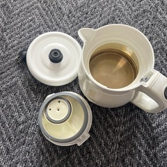 電気ポットの画像