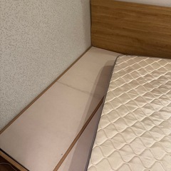 ベッドの画像