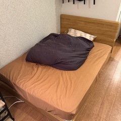 ベッド