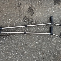 　値引きしました。クリスケアー　アルミ松葉杖
