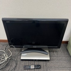 AQUOS32インチ? DVDレコーダー付き液晶テレビ