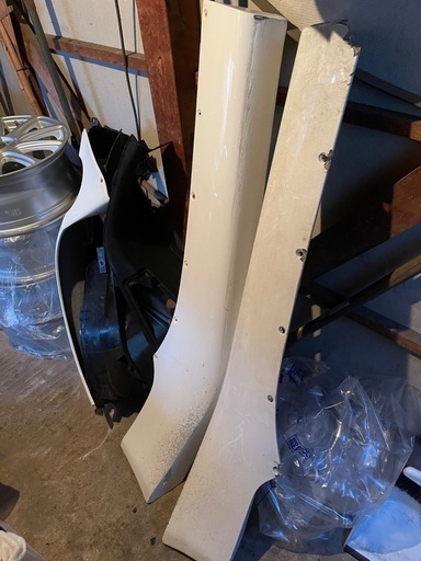 fd3s サイドステップ。加工して他車にも取り付け可能