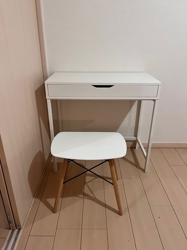 IKEA机と椅子のセット
