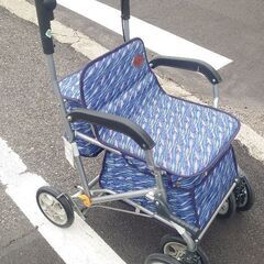 ほとんど新品✨『若い人にも人気 😃』 シルバーカー ユーメイトF...