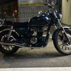 GB350  カスタム　ヨシムラマフラー
の画像
