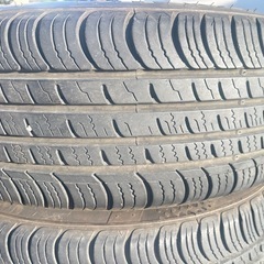 アルミホイル付きタイヤ195/65R/15の画像