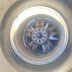 アルミホイル付きタイヤ195/65R/15の画像