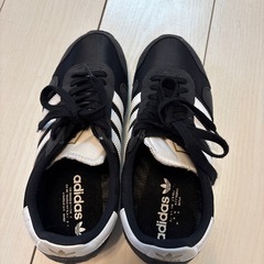 スニーカーの画像