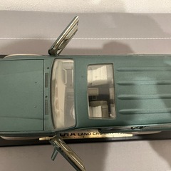 TOYOTA LAND CRUISER 1992 モデル 模型の画像