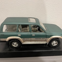 TOYOTA LAND CRUISER 1992 モデル 模型の画像