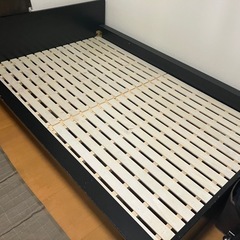 セミダブルベッドフレーム