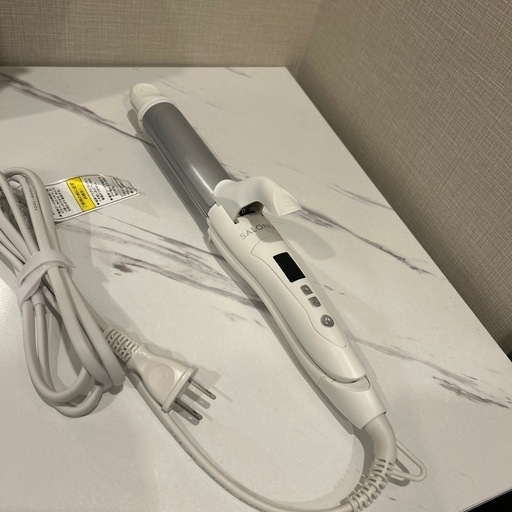 決まりました【ほぼ新品】SALONIAストレート\u0026カールアイロン