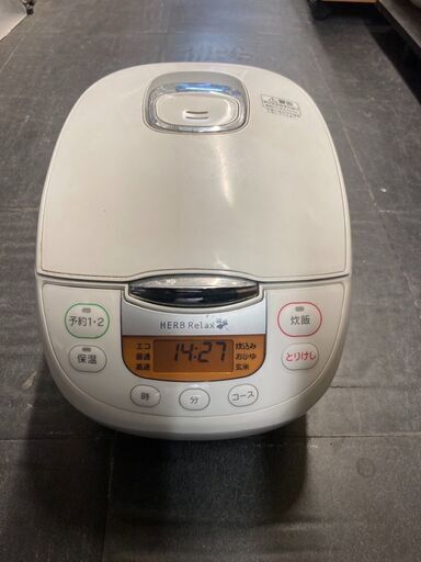 ☆中古￥5,800！YAMADA　5.5合マイコン炊飯ジャー　家電　2016年製　YEC-M10D1型　【BC010】